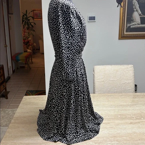 NWOT WHBM black with white polkadot dress with sash belt, Excellent Condition. - Picture 4 of 10